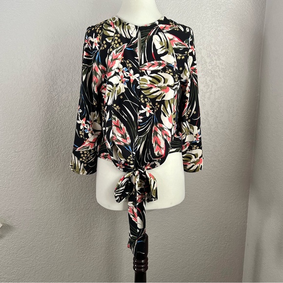 Code x Mode Multicolor Black Red White Floral 3/4 sleeves Tie Blouse Casual Tops - Picture 3 of 5
